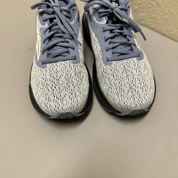 BROOKS Adrenaline 24 GTS Women’s Running Shoes Size 9 Small Wear Right Shoe - Picture 6 of 13